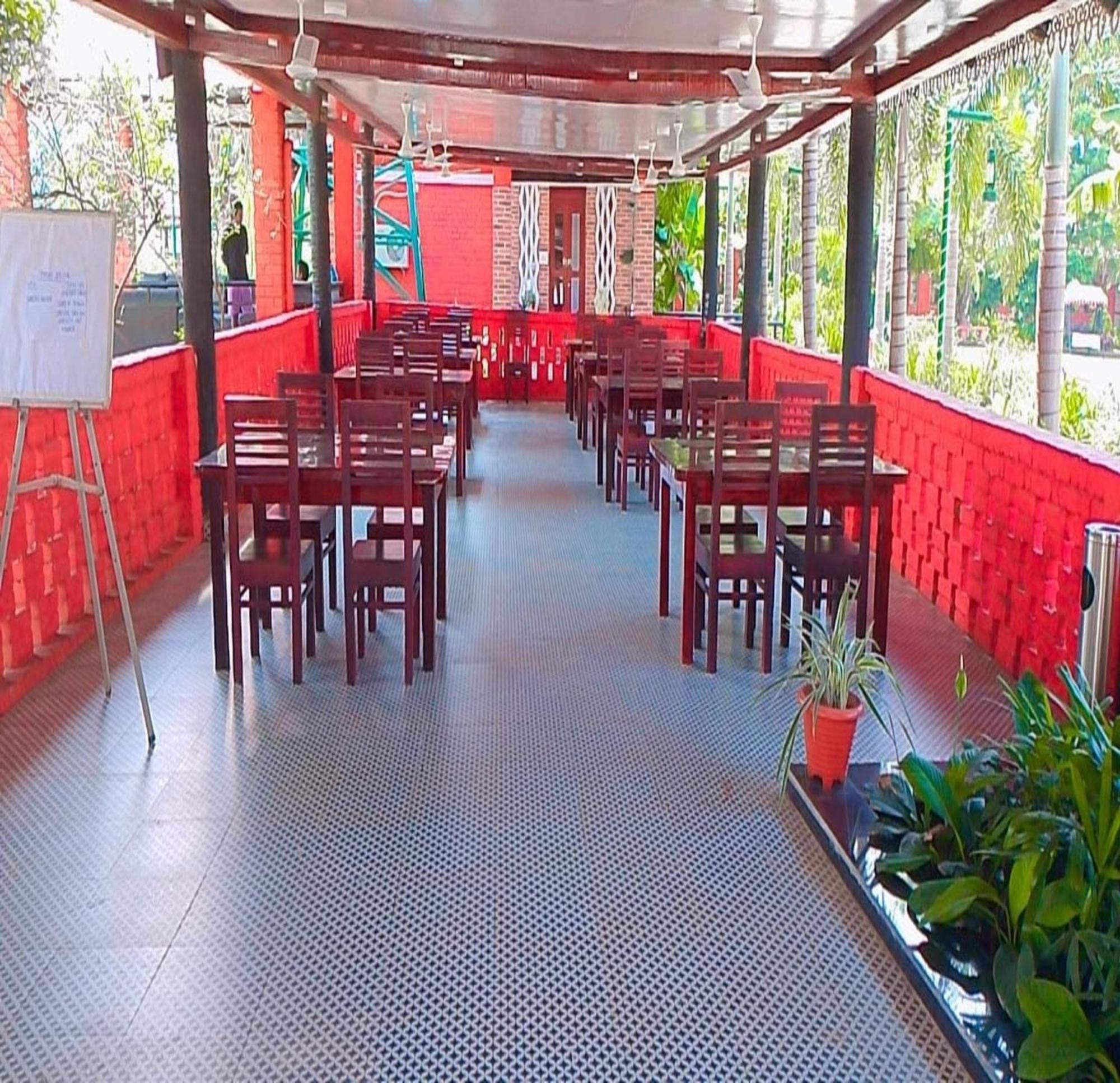 Green Point - Hotels And Resorts In Angul Exterior foto