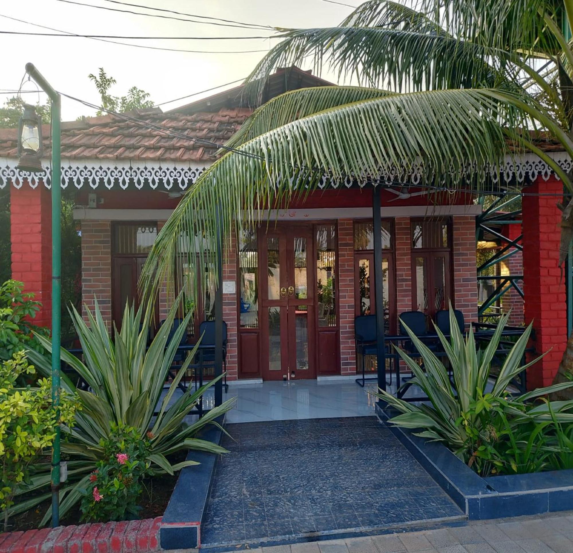 Green Point - Hotels And Resorts In Angul Exterior foto
